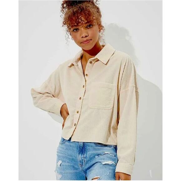 American Eagle Cream Corduroy Cropped Button Down - Picture 1 of 4